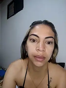 Evangeline Bonnet online show from 02-04-26, 11:05