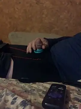 Snapshot of Ldnick69 chatting on 03-26-26, 09:31 Ldnick69 online show from 03-26-26, 09:31