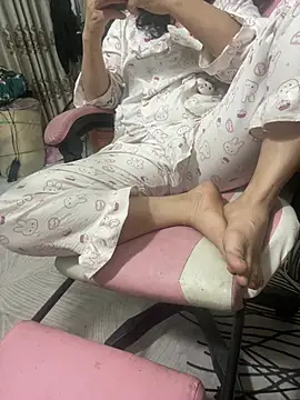 Snapshot of Yumi69 chatting on 03-14-26, 02:44 Yumi69 online show from 03-14-26, 02:44