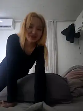 SherrylShaw online show from 12-16-25, 05:40