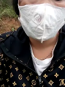 Snapshot of yana-zz chatting on 02-27-26, 10:37 yana-zz online show from 02-27-26, 10:37