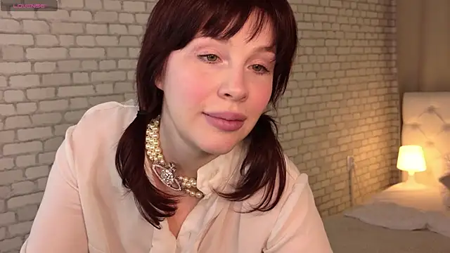 KellyMoussi online show from 01-09-26, 03:26