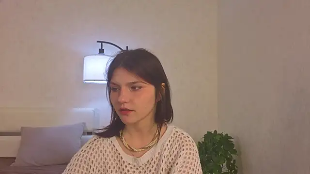 NyraVesperis online show from 04-18-26, 06:39