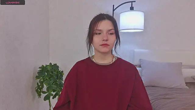NyraVesperis online show from 04-20-26, 06:16