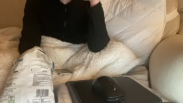 ijustturned18today online show from 01-13-26, 05:18