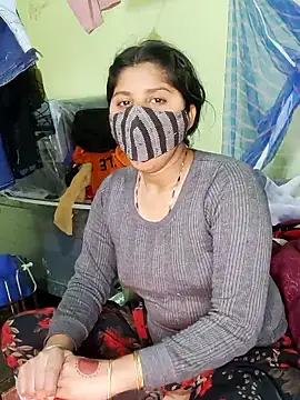 Snapshot of Cuple_masti72 chatting on 01-15-26, 05:05 Cuple masti72 online show from 01-15-26, 05:05