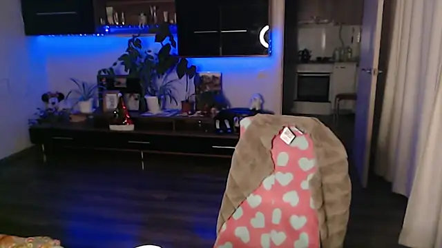 SofiaBoone online show from 12-19-25, 03:08