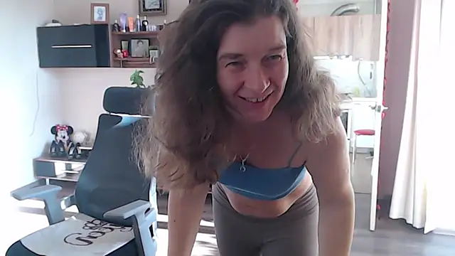 Snapshot of SofiaBoone chatting on 02-10-26, 07:23 SofiaBoone online show from 02-10-26, 07:23