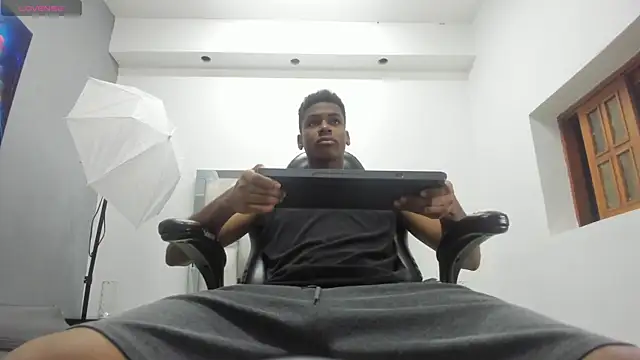khris  evans online show from 05-11-26, 11:05