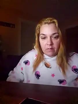 Snapshot of Aria423 chatting on 03-23-26, 12:36 Aria423 online show from 03-23-26, 12:36