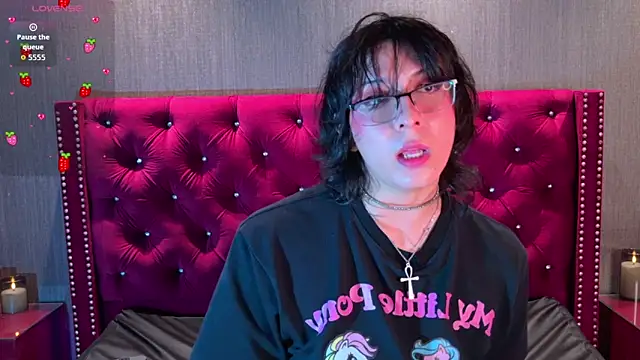 Shelly bat online show from 05-11-26, 10:07