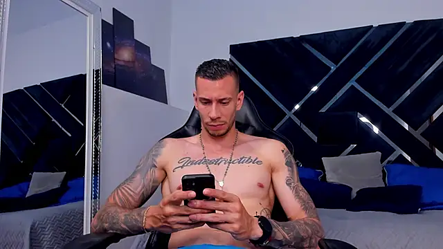 Snapshot of J_king__ chatting on 02-21-26, 01:17 J king online show from 02-21-26, 01:17