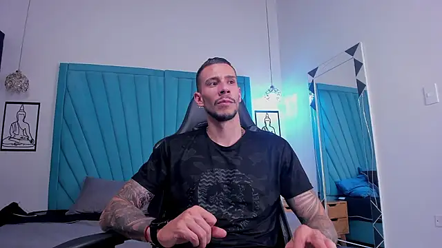 Snapshot of J_king__ chatting on 03-16-26, 08:35 J king online show from 03-16-26, 08:35