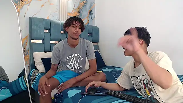 YOUNG GUYS1 online show from 02-10-26, 01:21