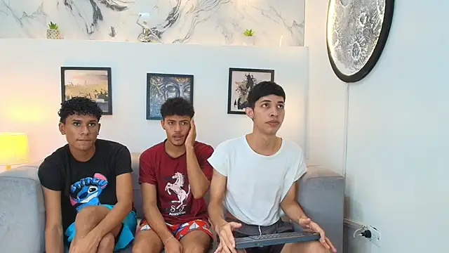 SWEET RABBIT1 online show from 12-16-25, 07:19