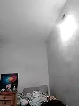 Snapshot of Nocturnesilence chatting on 04-05-26, 11:29 Nocturnesilence online show from 04-05-26, 11:29
