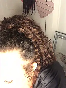 Welsh Maya221x online show from 12-21-25, 05:31