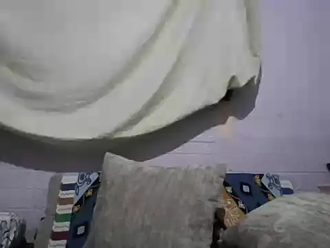 HotMariaClara online show from 06-05-26, 01:45