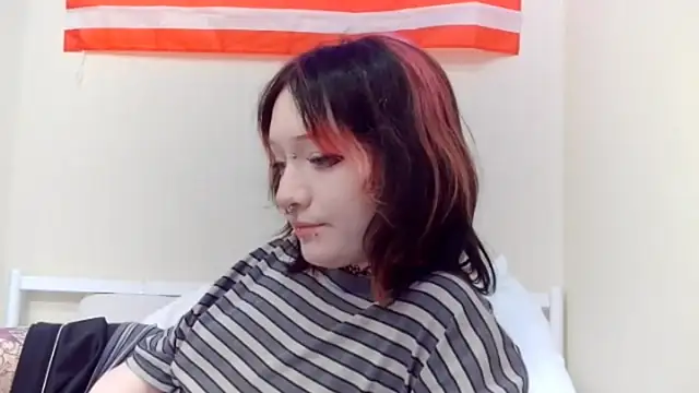 Shine Luna online show from 02-10-26, 08:35