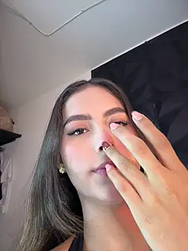 Valeria-escobar online show from 05-13-26, 11:29
