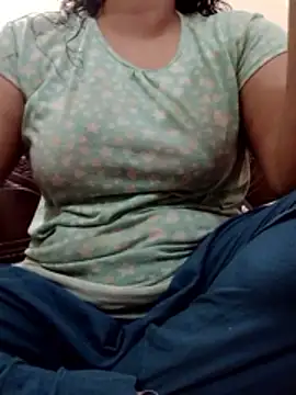 nosrat014 online show from 02-10-26, 01:48