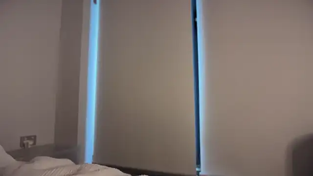 Snapshot of kourtney_carter chatting on 01-14-26, 10:03 kourtney carter online show from 01-14-26, 10:03