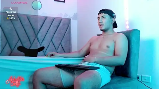 Snapshot of kyro_estrada chatting on 03-30-26, 01:50 kyro estrada online show from 03-30-26, 01:50