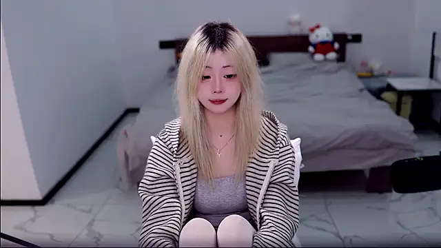 dali83 online show from 12-20-25, 01:40