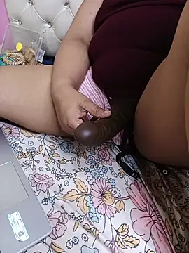 butterflyslay online show from 06-26-26, 04:22