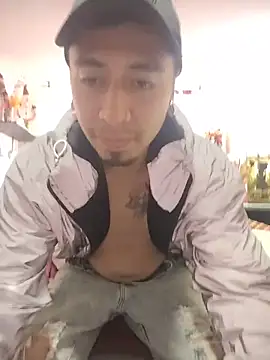 AngelJunior01 online show from 12-17-25, 05:19