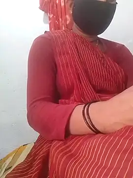 Snapshot of Aaisha_01 chatting on 02-01-26, 07:18 Aaisha 01 online show from 02-01-26, 07:18