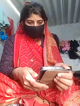 Snapshot of Aaisha_01 chatting on 02-04-26, 05:35 Aaisha 01 online show from 02-04-26, 05:35