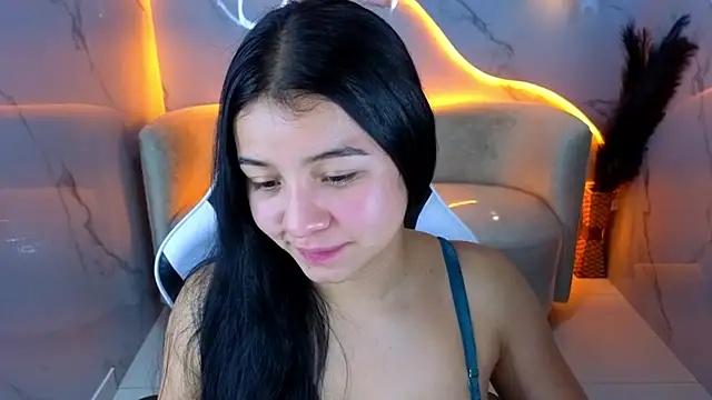 Sofi Adams Tx online show from 02-07-26, 08:01