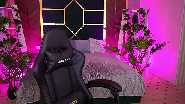 MollyyMayy online show from 01-19-26, 03:16