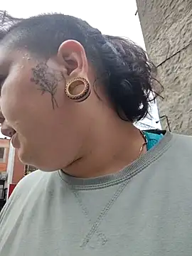 Snapshot of Divine_Pouvoir chatting on 02-25-26, 08:07 Divine Pouvoir online show from 02-25-26, 08:07