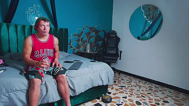 MagnusKnight  online show from 01-10-26, 05:26