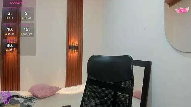 VivianOwen9 online show from 01-14-26, 12:33