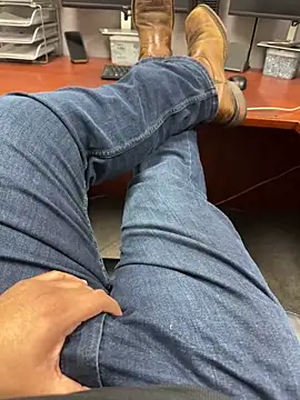 Cvigil online show from 12-18-25, 08:37