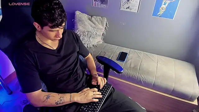 Criss Adams online show from 01-11-26, 01:54