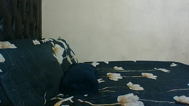 Snapshot of BustyBabyJ chatting on 10-24-25, 10:55 BustyBabyJ online show from 10-24-25, 10:55