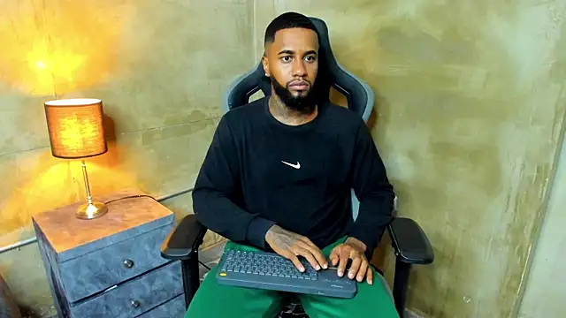 jay jhonson01 online show from 12-20-25, 04:08