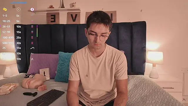 Archie 77 online show from 02-25-26, 03:16