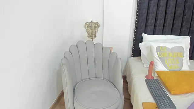 scarlett vixen7 online show from 01-05-26, 05:27