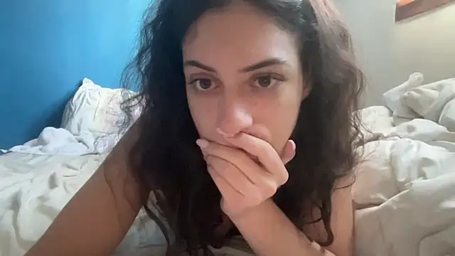 CoquineCharmeuse online show from 01-10-26, 01:24