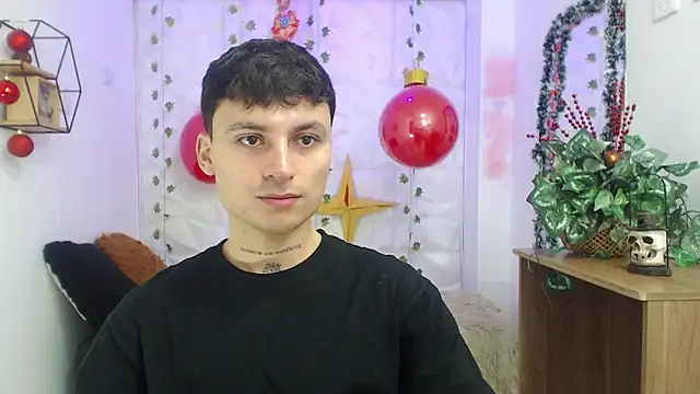 Noah Vera online show from 12-21-25, 04:08