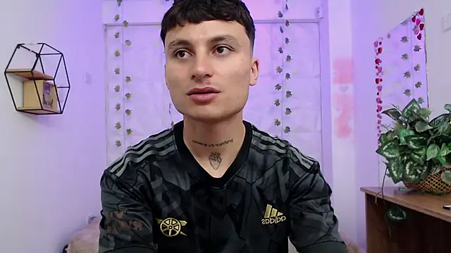 Noah Vera online show from 01-10-26, 03:41