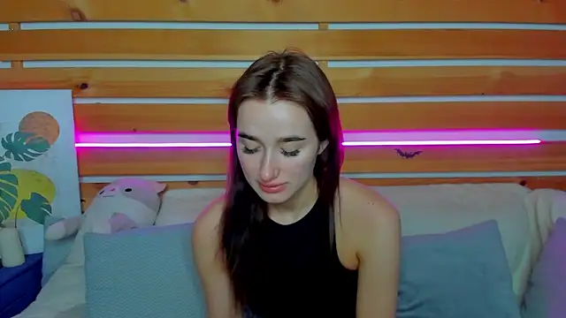 Evis Dailyy online show from 12-19-25, 01:01