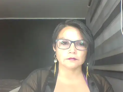 Snapshot of SHAMELESSLY_HOT chatting on 03-18-26, 02:15 SHAMELESSLY HOT online show from 03-18-26, 02:15