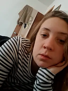 Snapshot of dixielover1229 chatting on 01-17-26, 04:54 dixielover1229 online show from 01-17-26, 04:54