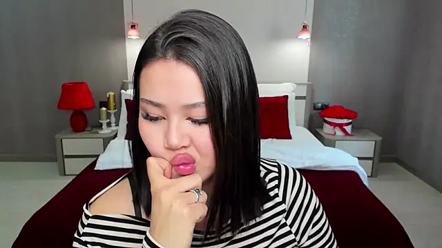 Snapshot of Brunette_Charm chatting on 04-14-26, 11:27 Brunette Charm online show from 04-14-26, 11:27